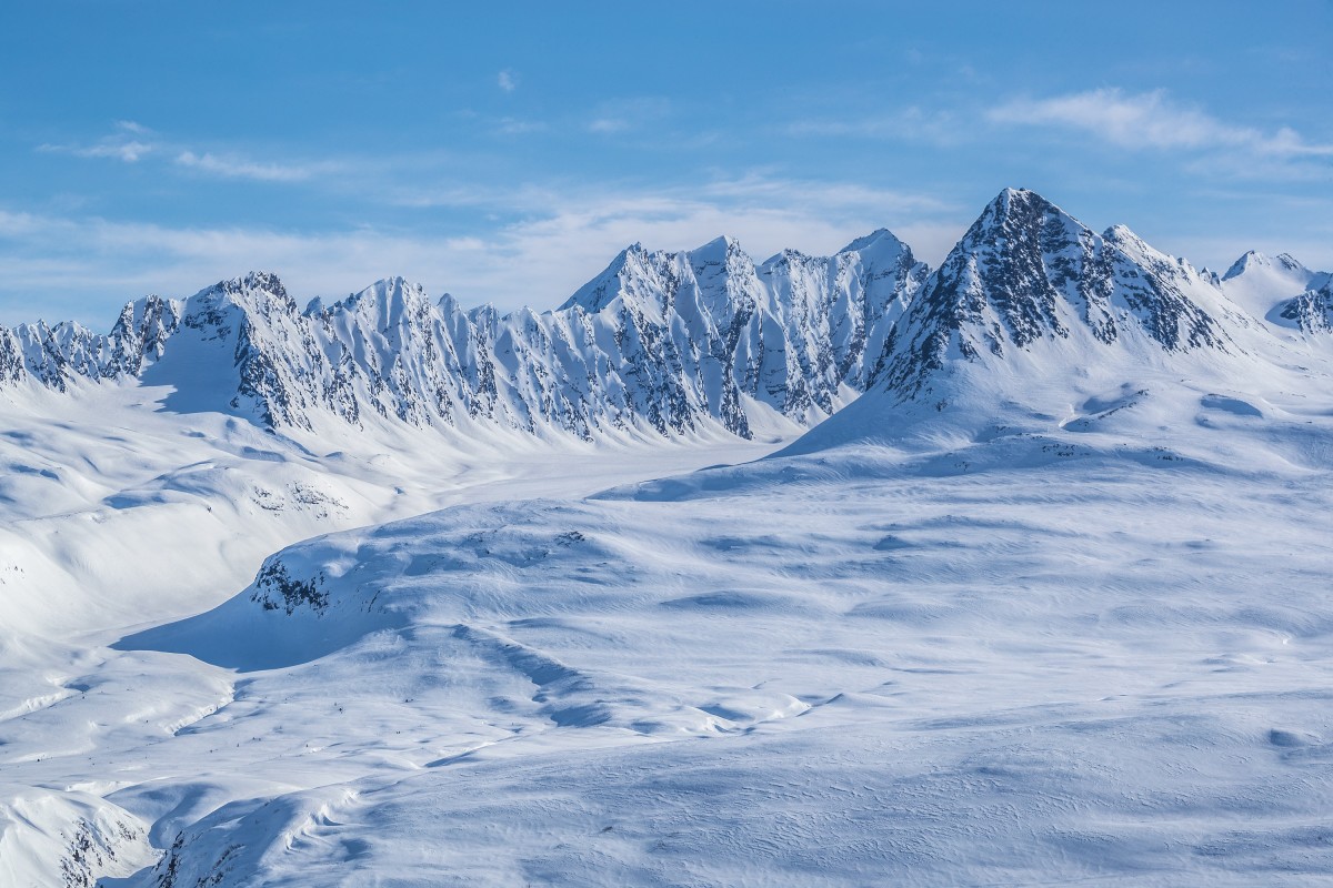 The books are a classic Valdez set of spines for those who want to ride steep lines.